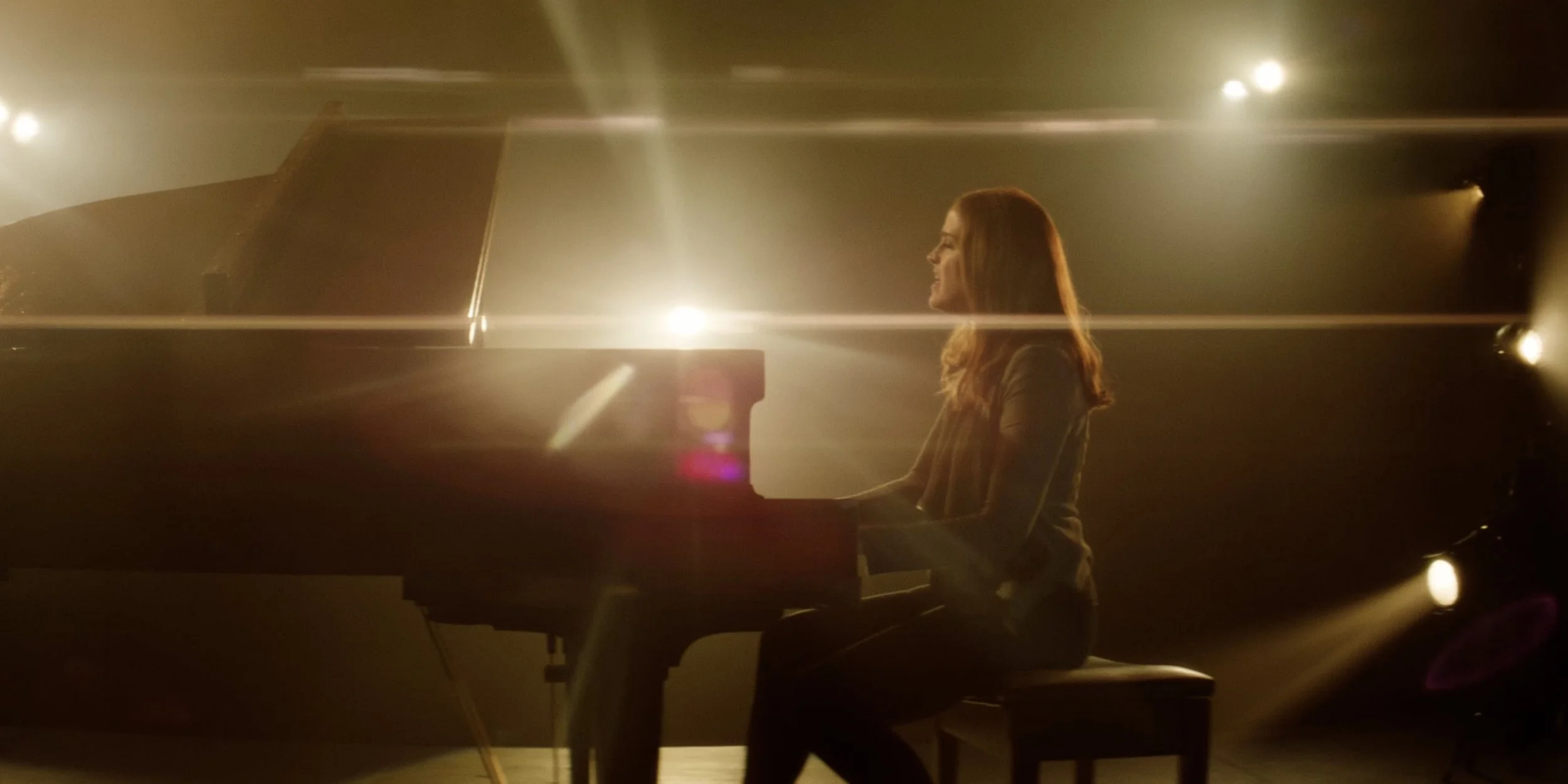 Juliet Lloyd - Ghost Light